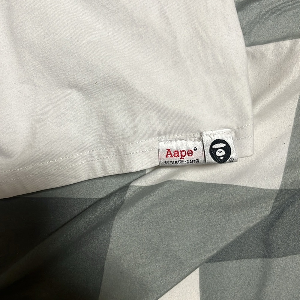 Bape t shirt
❗️fit large - Picture 3 of 3